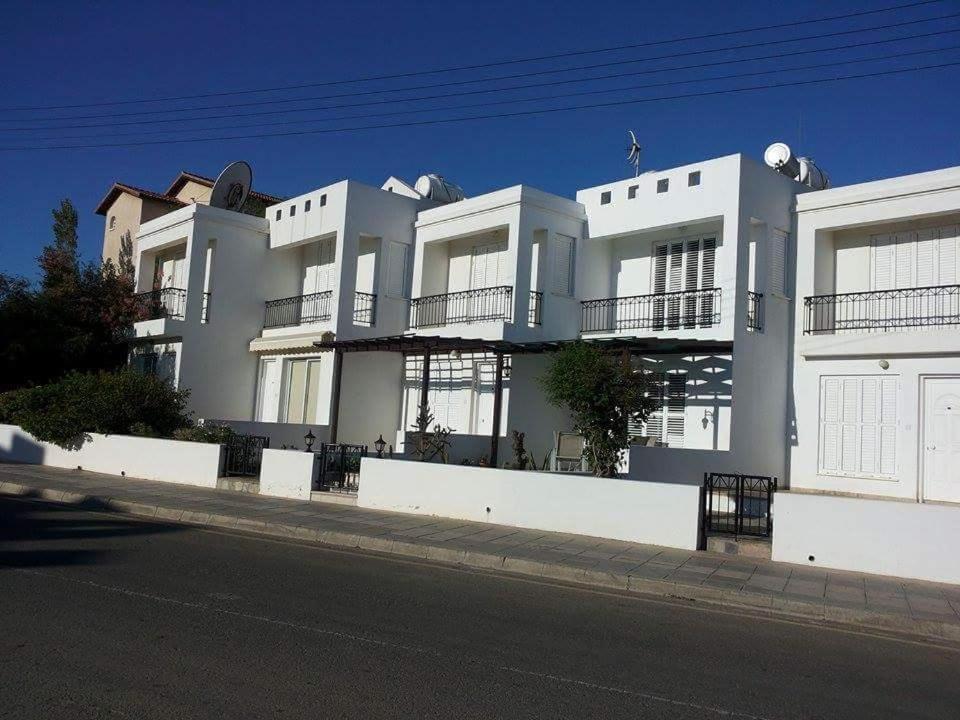 Sunny Coast דירה פאראלימני